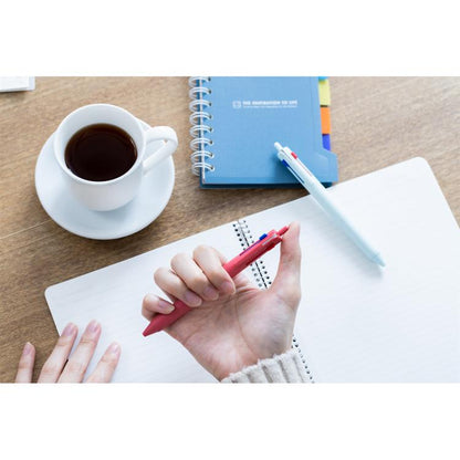 uni Jetstream Black 3-Color Multi Ballpoint Pen《0.7mm》