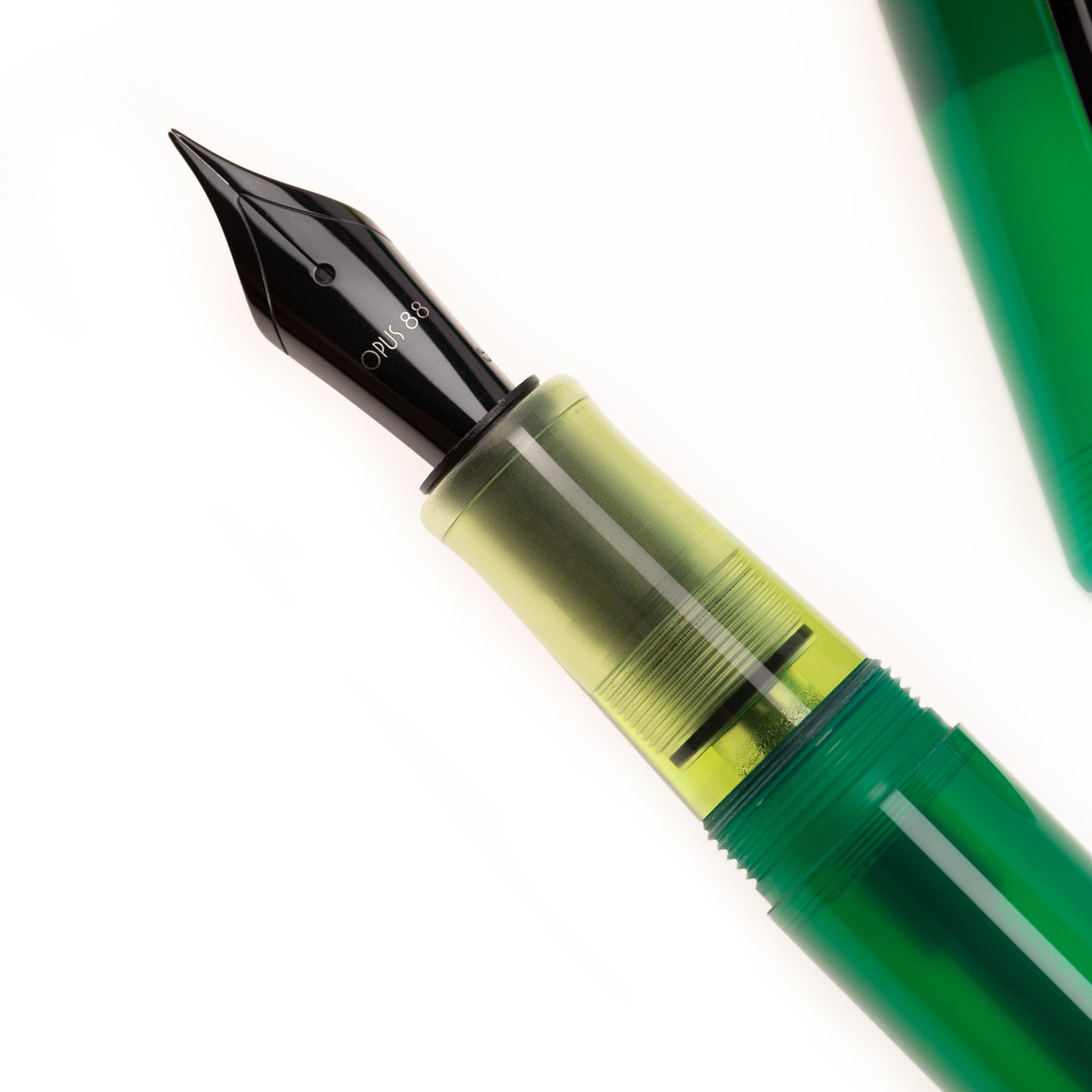 OPUS 88 Green Demonstrator with Black Nib《Broad》