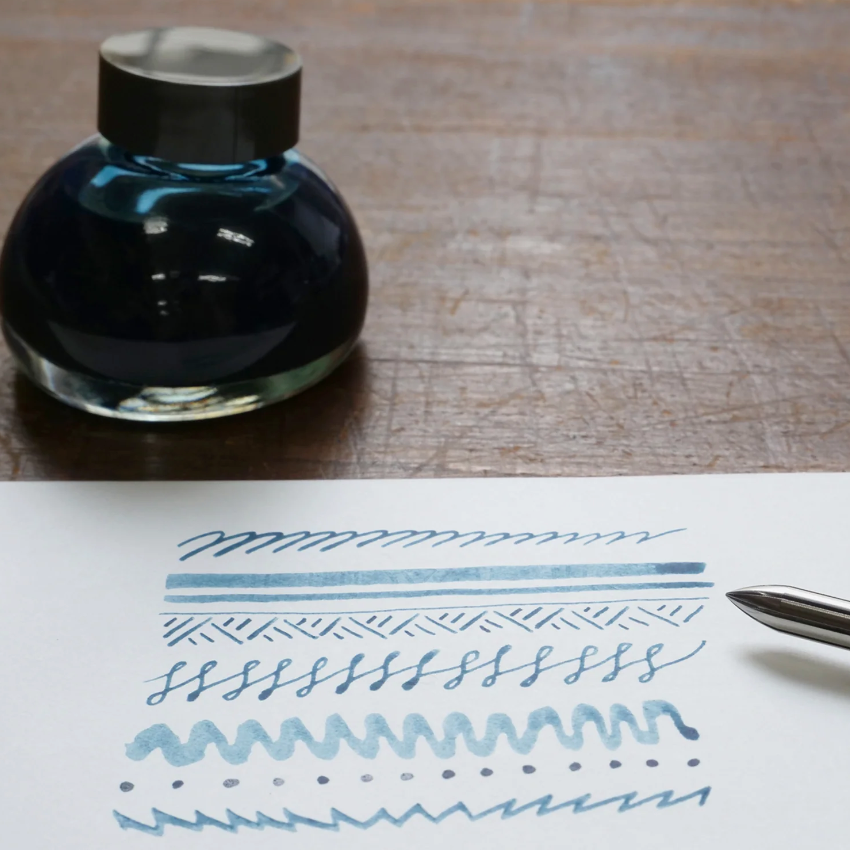 Aluminum Nib Holder · Kakimori