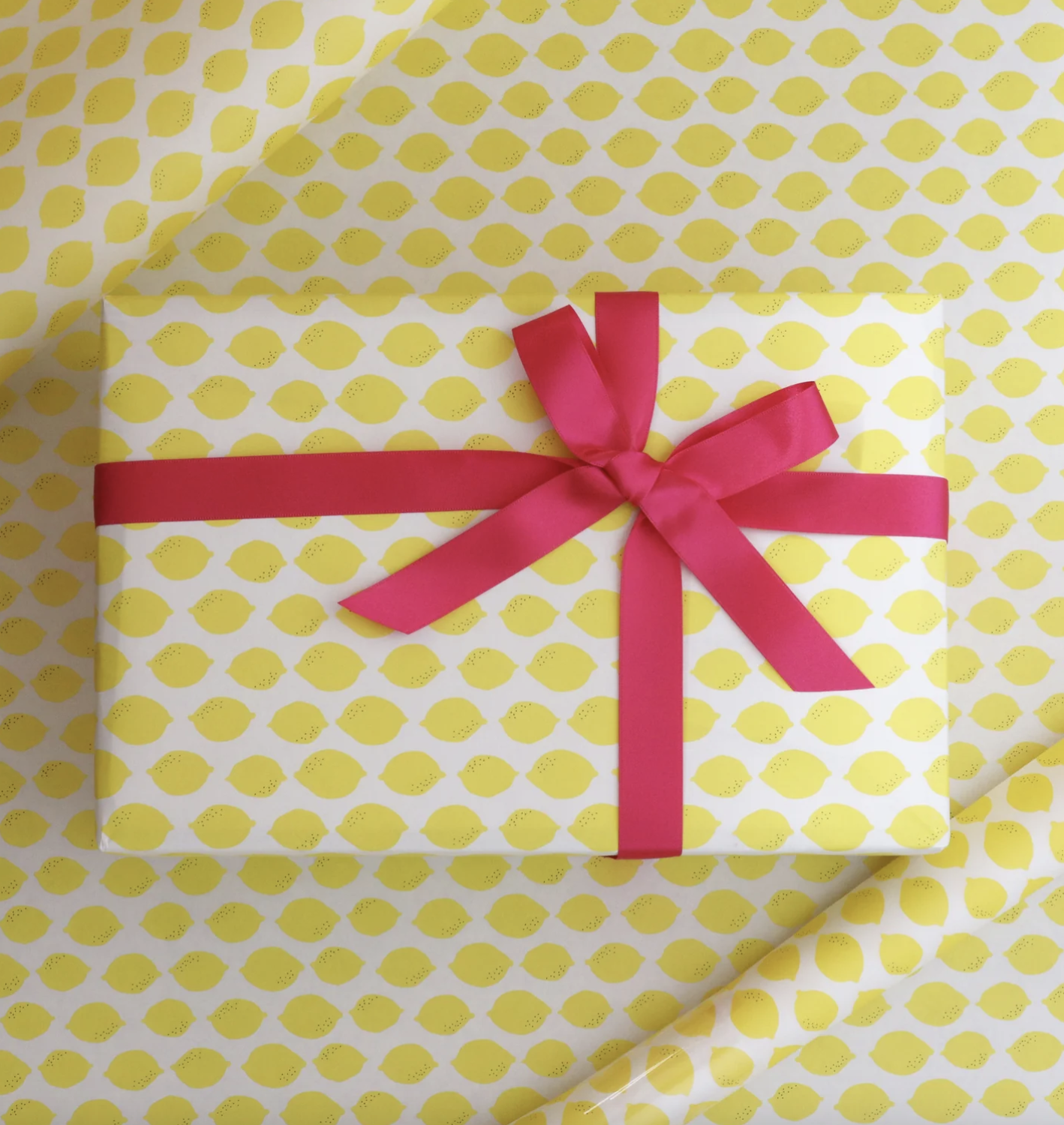 Lemon Pattern Wrapping Paper · Regaro Papiro
