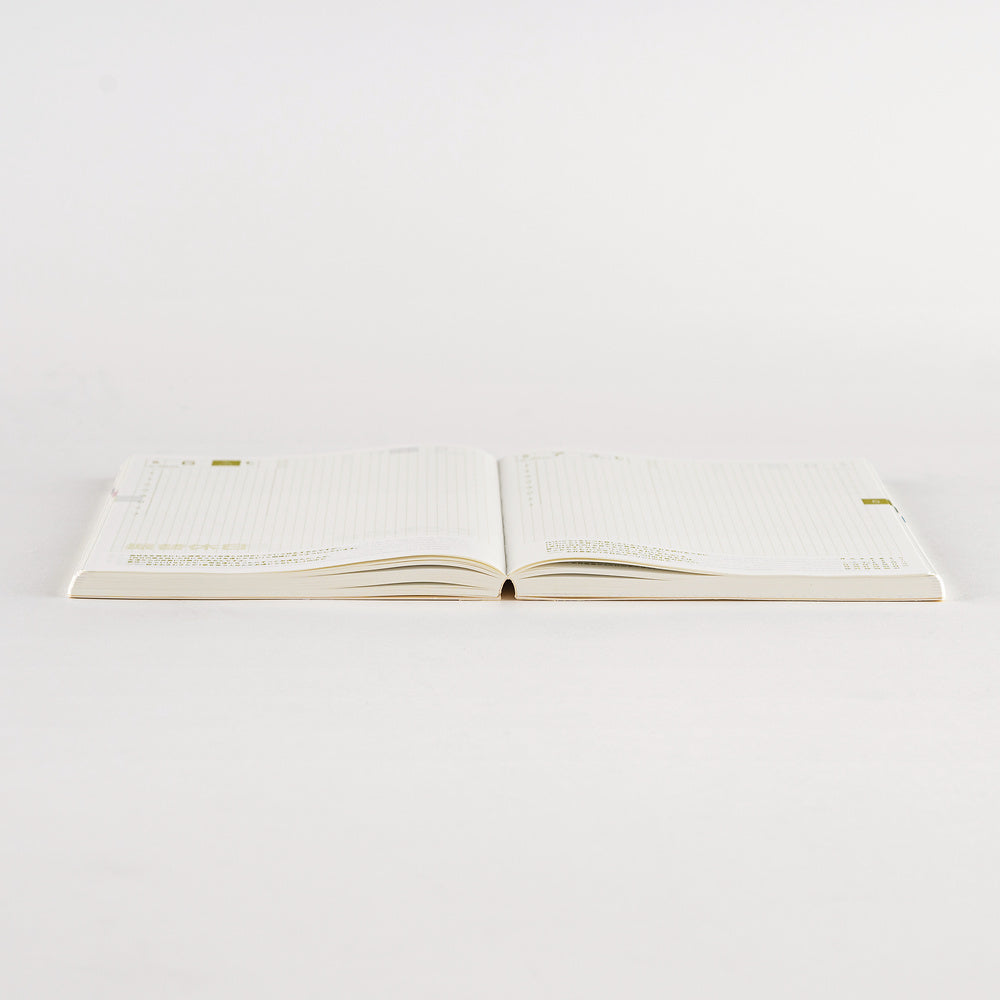 2027 Hobonichi Techo English Cousin Book《A5 size/Daily/Jan start/Mon start》