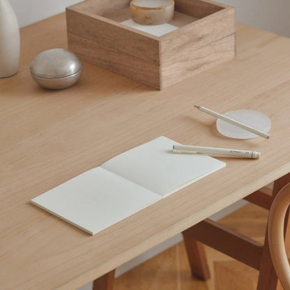 MD Notebook Thick Blank《A5 Square》