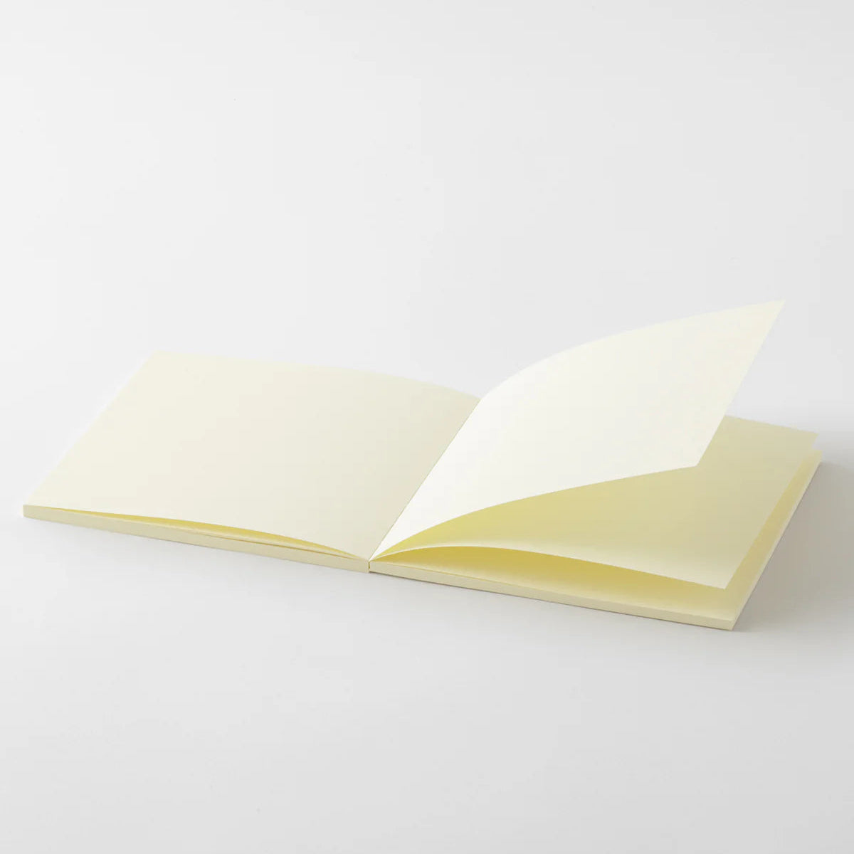 MD Notebook Thick Blank《A5 Square》