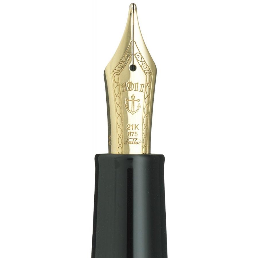 Sailor Profit 1911 Standard Black with Gold Trim《Medium Fine》