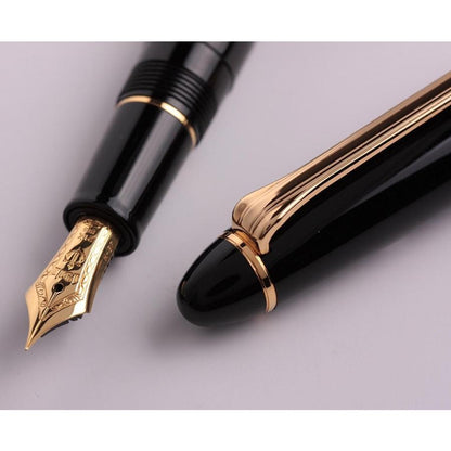 Sailor Profit 1911 Standard Black with Gold Trim《Medium Fine》