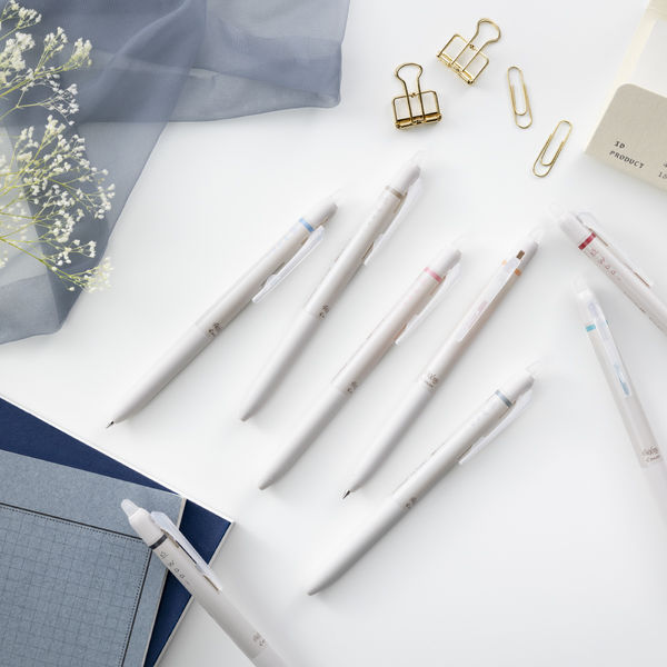 Pilot FriXion Waai Ballpoint Pen《0.5mm》